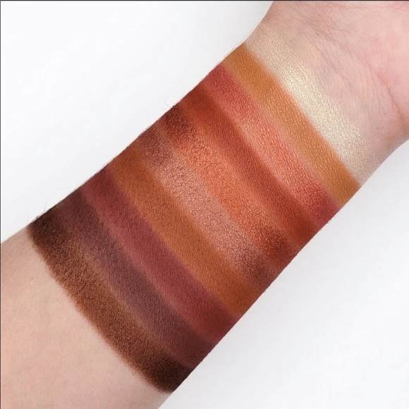 Crown Brush Fuego Eyeshadow Palette - Picture 6 of 13